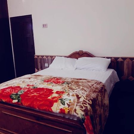 Green Leaf Guest House Hini Buitenkant foto