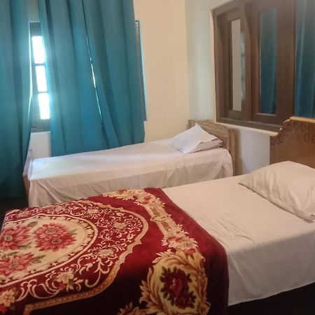 Green Leaf Guest House Hini Buitenkant foto