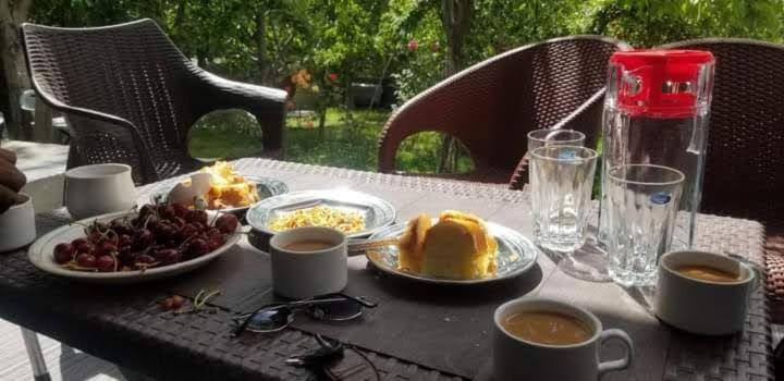 Green Leaf Guest House Hini Buitenkant foto
