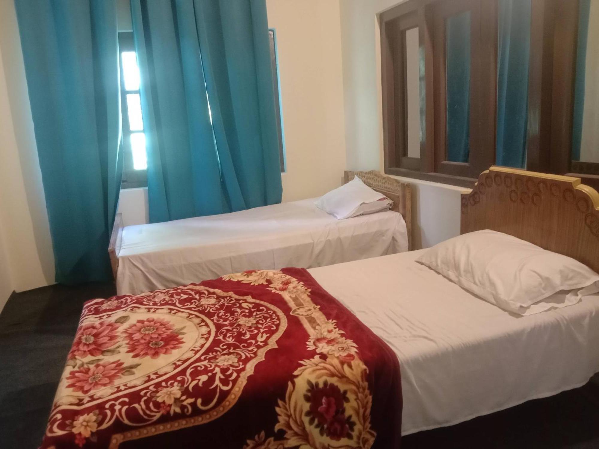 Green Leaf Guest House Hini Buitenkant foto